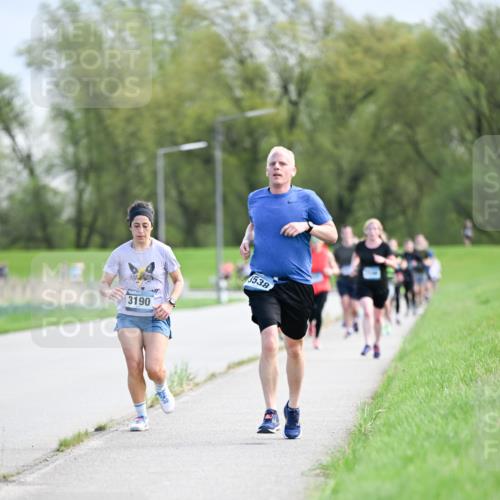 07.04.2024 - 43. Internationalen Wilhelmsburger Insellauf Dr. Thomas Lammeyer http://msf.ph/oto/6049265 07.04.2024 11:14:12 Laufen 3190, 3538 meine-sportfotos.de