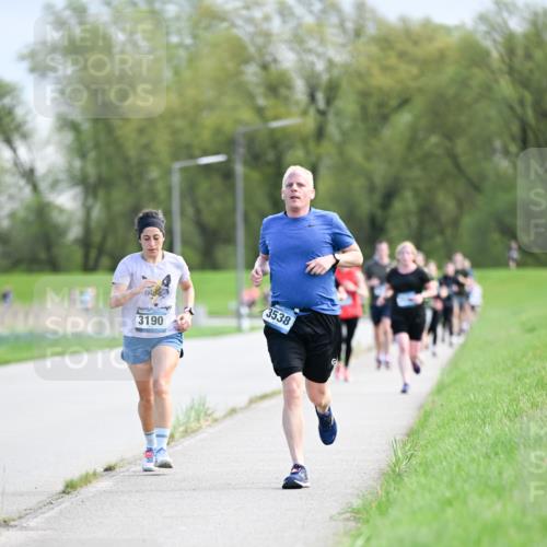 07.04.2024 - 43. Internationalen Wilhelmsburger Insellauf Dr. Thomas Lammeyer http://msf.ph/oto/6049266 07.04.2024 11:14:12 Laufen 3190, 3538 meine-sportfotos.de