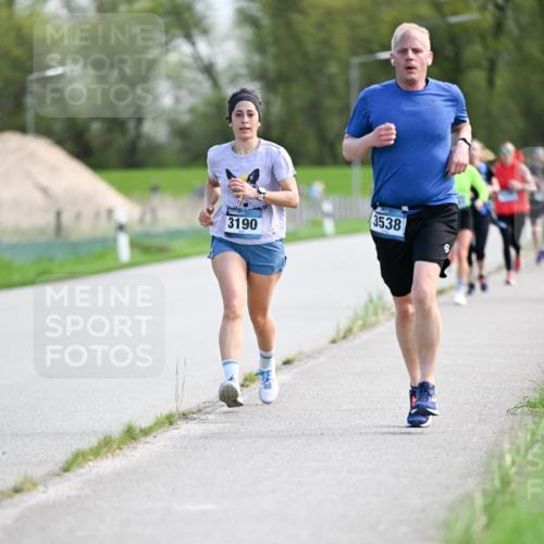 07.04.2024 - 43. Internationalen Wilhelmsburger Insellauf Dr. Thomas Lammeyer http://msf.ph/oto/6049274 07.04.2024 11:14:14 Laufen 3190, 3538 meine-sportfotos.de