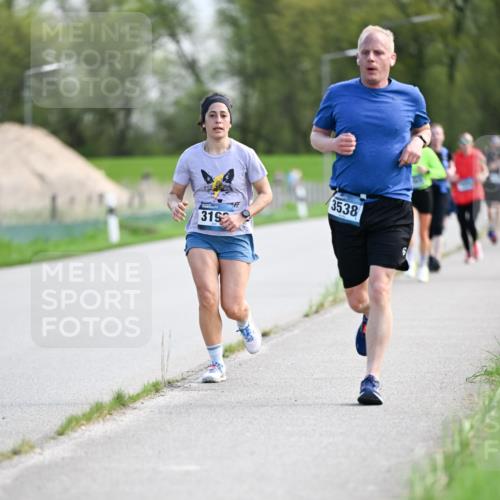 07.04.2024 - 43. Internationalen Wilhelmsburger Insellauf Dr. Thomas Lammeyer http://msf.ph/oto/6049275 07.04.2024 11:14:14 Laufen 319, 3538 meine-sportfotos.de