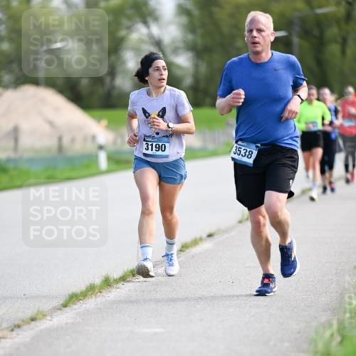 07.04.2024 - 43. Internationalen Wilhelmsburger Insellauf Dr. Thomas Lammeyer http://msf.ph/oto/6049279 07.04.2024 11:14:15 Laufen 3538, 3190 meine-sportfotos.de