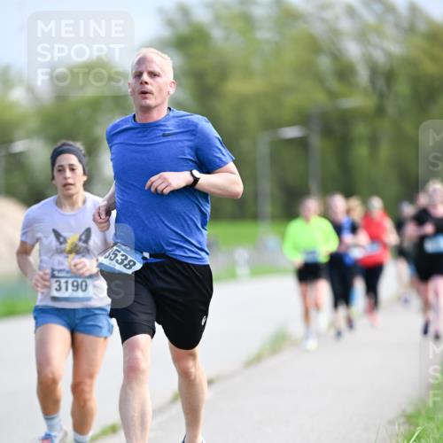 07.04.2024 - 43. Internationalen Wilhelmsburger Insellauf Dr. Thomas Lammeyer http://msf.ph/oto/6049284 07.04.2024 11:14:16 Laufen 538, 3190 meine-sportfotos.de