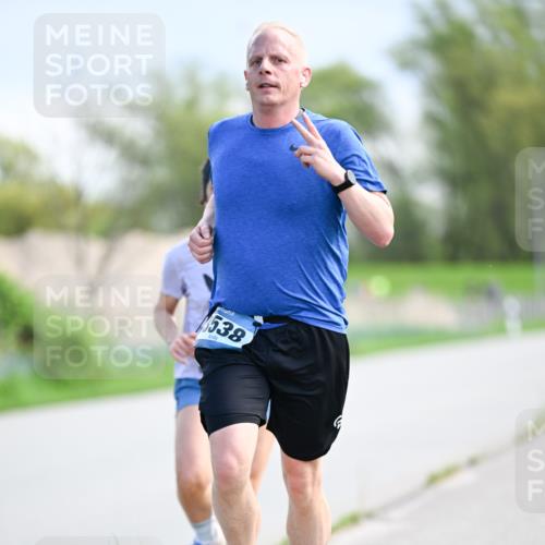 07.04.2024 - 43. Internationalen Wilhelmsburger Insellauf Dr. Thomas Lammeyer http://msf.ph/oto/6049289 07.04.2024 11:14:17 Laufen 538 meine-sportfotos.de