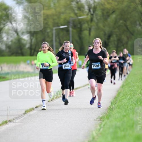 07.04.2024 - 43. Internationalen Wilhelmsburger Insellauf Dr. Thomas Lammeyer http://msf.ph/oto/6049296 07.04.2024 11:14:19 Laufen 230, 3959, 2596 meine-sportfotos.de