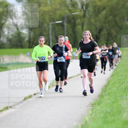 07.04.2024 - 43. Internationalen Wilhelmsburger Insellauf Dr. Thomas Lammeyer http://msf.ph/oto/6049297 07.04.2024 11:14:20 Laufen 2364, 3959, 2596 meine-sportfotos.de
