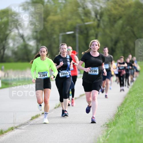 07.04.2024 - 43. Internationalen Wilhelmsburger Insellauf Dr. Thomas Lammeyer http://msf.ph/oto/6049305 07.04.2024 11:14:21 Laufen 2364, 3959, 2596 meine-sportfotos.de