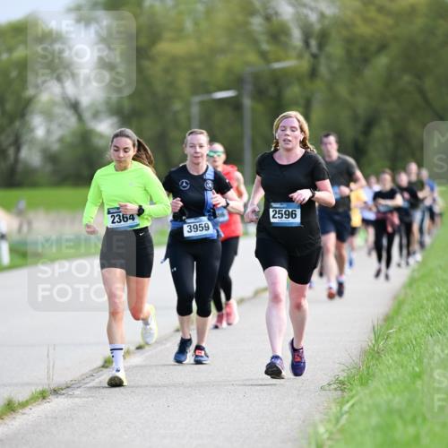 07.04.2024 - 43. Internationalen Wilhelmsburger Insellauf Dr. Thomas Lammeyer http://msf.ph/oto/6049307 07.04.2024 11:14:21 Laufen 2364, 3959, 2596 meine-sportfotos.de