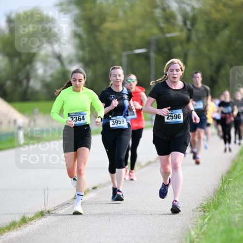 07.04.2024 - 43. Internationalen Wilhelmsburger Insellauf Dr. Thomas Lammeyer http://msf.ph/oto/6049310 07.04.2024 11:14:21 Laufen 2364, 3959, 2596 meine-sportfotos.de