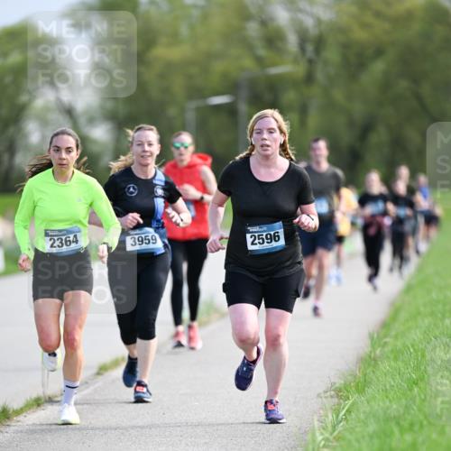 07.04.2024 - 43. Internationalen Wilhelmsburger Insellauf Dr. Thomas Lammeyer http://msf.ph/oto/6049313 07.04.2024 11:14:22 Laufen 2364, 3959, 2596 meine-sportfotos.de