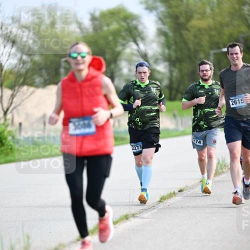 07.04.2024 - 43. Internationalen Wilhelmsburger Insellauf Dr. Thomas Lammeyer http://msf.ph/oto/6049337 07.04.2024 11:14:27 Laufen 2277, 274, 2615 meine-sportfotos.de