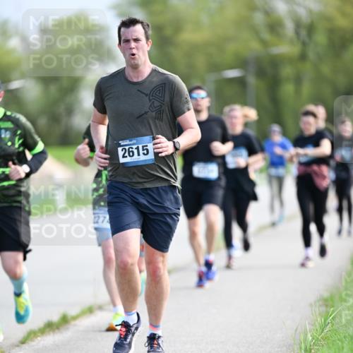 07.04.2024 - 43. Internationalen Wilhelmsburger Insellauf Dr. Thomas Lammeyer http://msf.ph/oto/6049350 07.04.2024 11:14:30 Laufen 127, 2615 meine-sportfotos.de