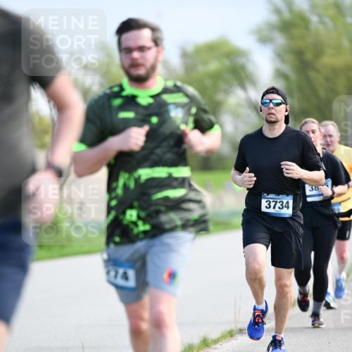 07.04.2024 - 43. Internationalen Wilhelmsburger Insellauf Dr. Thomas Lammeyer http://msf.ph/oto/6049360 07.04.2024 11:14:32 Laufen 174, 3734, 3875 meine-sportfotos.de