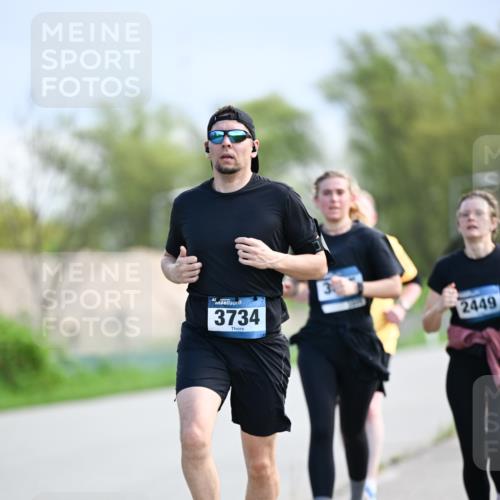 07.04.2024 - 43. Internationalen Wilhelmsburger Insellauf Dr. Thomas Lammeyer http://msf.ph/oto/6049367 07.04.2024 11:14:34 Laufen 3734, 2449 meine-sportfotos.de