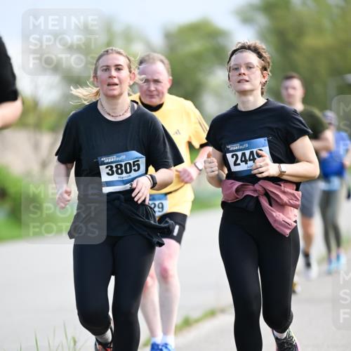 07.04.2024 - 43. Internationalen Wilhelmsburger Insellauf Dr. Thomas Lammeyer http://msf.ph/oto/6049378 07.04.2024 11:14:36 Laufen 43, 3805, 29, 244 meine-sportfotos.de