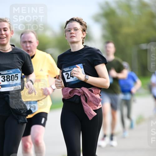 07.04.2024 - 43. Internationalen Wilhelmsburger Insellauf Dr. Thomas Lammeyer http://msf.ph/oto/6049381 07.04.2024 11:14:37 Laufen 3805, 3805, 24, 129 meine-sportfotos.de