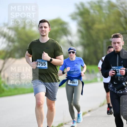 07.04.2024 - 43. Internationalen Wilhelmsburger Insellauf Dr. Thomas Lammeyer http://msf.ph/oto/6049387 07.04.2024 11:14:39 Laufen 3755, 3467 meine-sportfotos.de