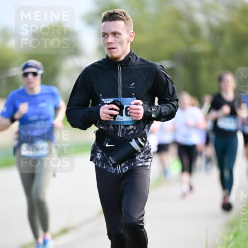 07.04.2024 - 43. Internationalen Wilhelmsburger Insellauf Dr. Thomas Lammeyer http://msf.ph/oto/6049394 07.04.2024 11:14:40 Laufen  meine-sportfotos.de