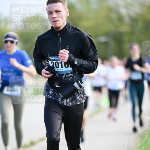 07.04.2024 - 43. Internationalen Wilhelmsburger Insellauf Dr. Thomas Lammeyer http://msf.ph/oto/6049397 07.04.2024 11:14:41 Laufen 2016 meine-sportfotos.de
