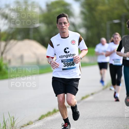 07.04.2024 - 43. Internationalen Wilhelmsburger Insellauf Dr. Thomas Lammeyer http://msf.ph/oto/6049404 07.04.2024 11:14:43 Laufen 3868 meine-sportfotos.de