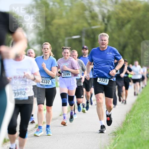 07.04.2024 - 43. Internationalen Wilhelmsburger Insellauf Dr. Thomas Lammeyer http://msf.ph/oto/6049420 07.04.2024 11:14:46 Laufen 3982, 4337, 3595, 3323 meine-sportfotos.de