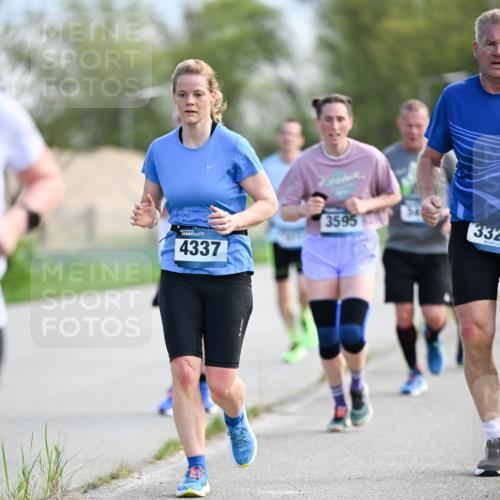 07.04.2024 - 43. Internationalen Wilhelmsburger Insellauf Dr. Thomas Lammeyer http://msf.ph/oto/6049432 07.04.2024 11:14:48 Laufen 4337, 3595, 332 meine-sportfotos.de