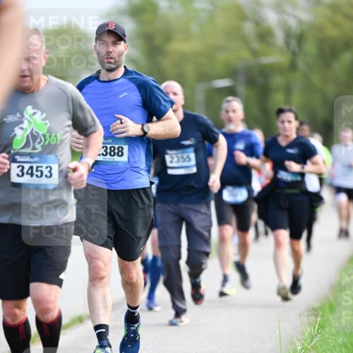 07.04.2024 - 43. Internationalen Wilhelmsburger Insellauf Dr. Thomas Lammeyer http://msf.ph/oto/6049449 07.04.2024 11:14:52 Laufen 361, 3453, 388, 2355 meine-sportfotos.de