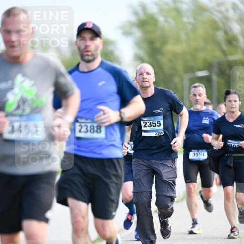 07.04.2024 - 43. Internationalen Wilhelmsburger Insellauf Dr. Thomas Lammeyer http://msf.ph/oto/6049452 07.04.2024 11:14:53 Laufen 3453, 2388, 2355, 2355, 3591, 302 meine-sportfotos.de
