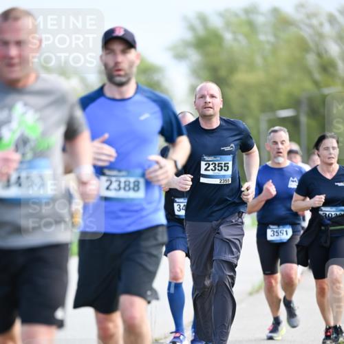 07.04.2024 - 43. Internationalen Wilhelmsburger Insellauf Dr. Thomas Lammeyer http://msf.ph/oto/6049453 07.04.2024 11:14:53 Laufen 3453, 2388, 34, 2355, 2355, 3591, 3020 meine-sportfotos.de