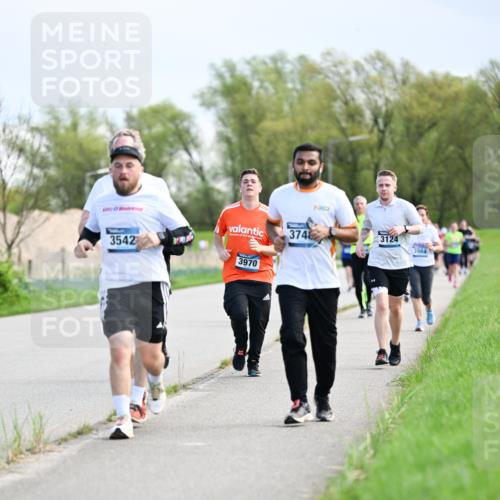 07.04.2024 - 43. Internationalen Wilhelmsburger Insellauf Dr. Thomas Lammeyer http://msf.ph/oto/6049478 07.04.2024 11:15:00 Laufen 3, 374, 3542, 3970, 3124, 3984 meine-sportfotos.de