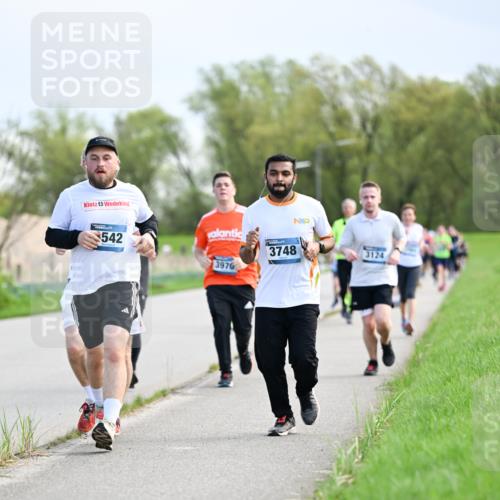 07.04.2024 - 43. Internationalen Wilhelmsburger Insellauf Dr. Thomas Lammeyer http://msf.ph/oto/6049480 07.04.2024 11:15:00 Laufen 542, 3970, 3748, 3124 meine-sportfotos.de