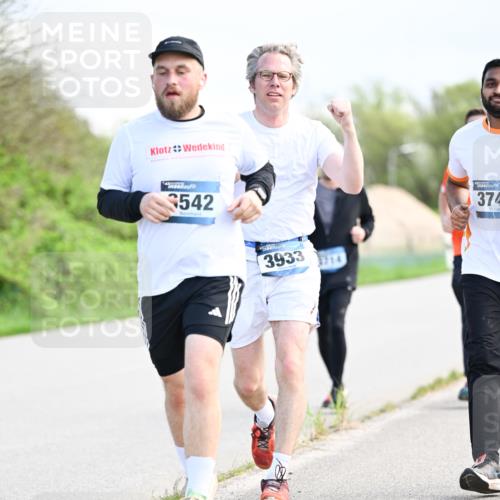 07.04.2024 - 43. Internationalen Wilhelmsburger Insellauf Dr. Thomas Lammeyer http://msf.ph/oto/6049493 07.04.2024 11:15:02 Laufen 542, 3933, 371, 374 meine-sportfotos.de