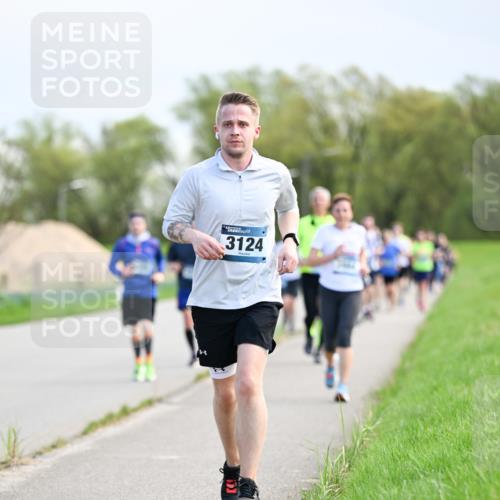 07.04.2024 - 43. Internationalen Wilhelmsburger Insellauf Dr. Thomas Lammeyer http://msf.ph/oto/6049507 07.04.2024 11:15:04 Laufen 3124, 2009 meine-sportfotos.de