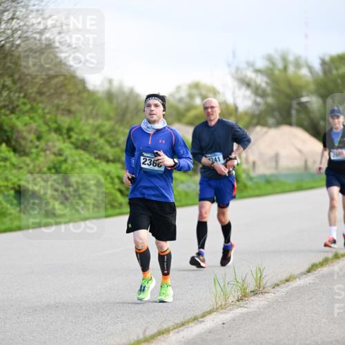 07.04.2024 - 43. Internationalen Wilhelmsburger Insellauf Dr. Thomas Lammeyer http://msf.ph/oto/6049532 07.04.2024 11:15:08 Laufen 8, 2366, 241, 2640 meine-sportfotos.de