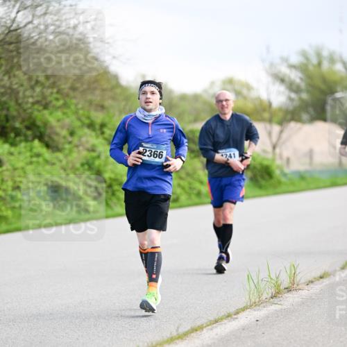 07.04.2024 - 43. Internationalen Wilhelmsburger Insellauf Dr. Thomas Lammeyer http://msf.ph/oto/6049535 07.04.2024 11:15:09 Laufen 2366, 241 meine-sportfotos.de