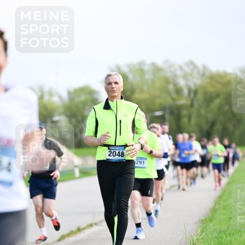 07.04.2024 - 43. Internationalen Wilhelmsburger Insellauf Dr. Thomas Lammeyer http://msf.ph/oto/6049540 07.04.2024 11:15:10 Laufen 2048, 291 meine-sportfotos.de