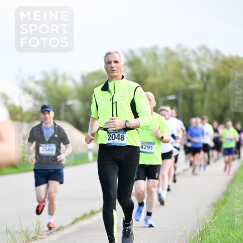 07.04.2024 - 43. Internationalen Wilhelmsburger Insellauf Dr. Thomas Lammeyer http://msf.ph/oto/6049544 07.04.2024 11:15:11 Laufen 2668, 2048, 4291 meine-sportfotos.de