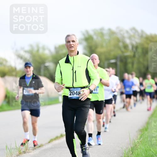 07.04.2024 - 43. Internationalen Wilhelmsburger Insellauf Dr. Thomas Lammeyer http://msf.ph/oto/6049545 07.04.2024 11:15:11 Laufen 2048 meine-sportfotos.de