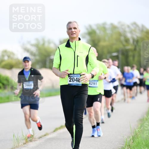 07.04.2024 - 43. Internationalen Wilhelmsburger Insellauf Dr. Thomas Lammeyer http://msf.ph/oto/6049547 07.04.2024 11:15:11 Laufen 2048, 4291 meine-sportfotos.de