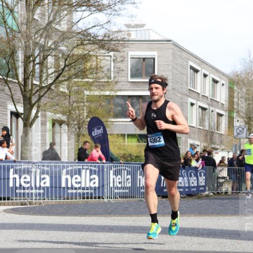 07.04.2024 - 43. Internationalen Wilhelmsburger Insellauf Strokosch-Dieckow http://msf.ph/oto/6049551 07.04.2024 11:18:44 Ziel 3209, 4362 meine-sportfotos.de