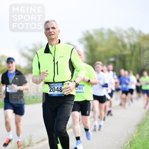 07.04.2024 - 43. Internationalen Wilhelmsburger Insellauf Dr. Thomas Lammeyer http://msf.ph/oto/6049552 07.04.2024 11:15:12 Laufen 2048, 91 meine-sportfotos.de