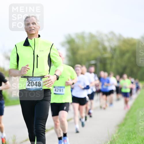 07.04.2024 - 43. Internationalen Wilhelmsburger Insellauf Dr. Thomas Lammeyer http://msf.ph/oto/6049553 07.04.2024 11:15:12 Laufen 2048, 4291 meine-sportfotos.de
