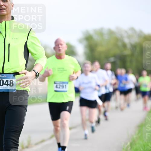 07.04.2024 - 43. Internationalen Wilhelmsburger Insellauf Dr. Thomas Lammeyer http://msf.ph/oto/6049554 07.04.2024 11:15:13 Laufen 048, 4291 meine-sportfotos.de