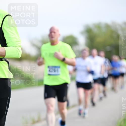07.04.2024 - 43. Internationalen Wilhelmsburger Insellauf Dr. Thomas Lammeyer http://msf.ph/oto/6049557 07.04.2024 11:15:13 Laufen  meine-sportfotos.de