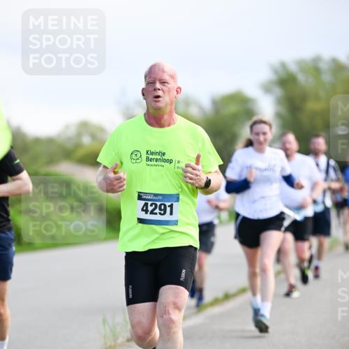 07.04.2024 - 43. Internationalen Wilhelmsburger Insellauf Dr. Thomas Lammeyer http://msf.ph/oto/6049559 07.04.2024 11:15:13 Laufen 8, 4291 meine-sportfotos.de