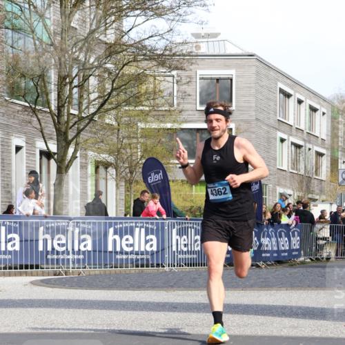 07.04.2024 - 43. Internationalen Wilhelmsburger Insellauf Strokosch-Dieckow http://msf.ph/oto/6049564 07.04.2024 11:18:44 Ziel 3209, 4362 meine-sportfotos.de