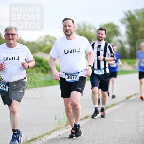07.04.2024 - 43. Internationalen Wilhelmsburger Insellauf Dr. Thomas Lammeyer http://msf.ph/oto/6049575 07.04.2024 11:15:16 Laufen 2334, 3672, 3774 meine-sportfotos.de