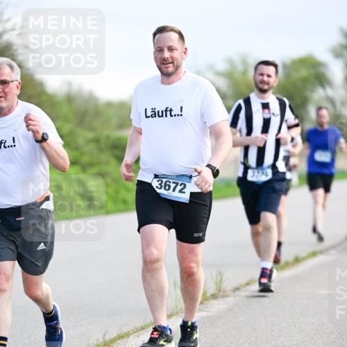 07.04.2024 - 43. Internationalen Wilhelmsburger Insellauf Dr. Thomas Lammeyer http://msf.ph/oto/6049579 07.04.2024 11:15:17 Laufen 3672, 3774 meine-sportfotos.de