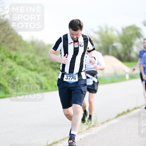 07.04.2024 - 43. Internationalen Wilhelmsburger Insellauf Dr. Thomas Lammeyer http://msf.ph/oto/6049589 07.04.2024 11:15:18 Laufen 3774 meine-sportfotos.de