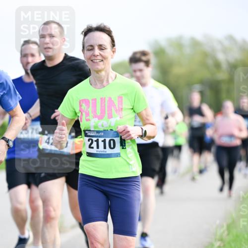 07.04.2024 - 43. Internationalen Wilhelmsburger Insellauf Dr. Thomas Lammeyer http://msf.ph/oto/6049606 07.04.2024 11:15:22 Laufen 2110 meine-sportfotos.de