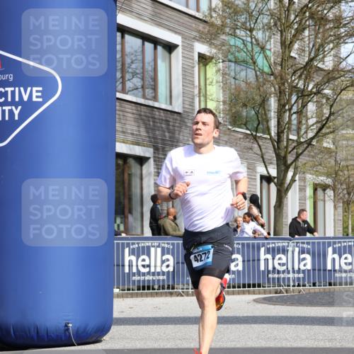 07.04.2024 - 43. Internationalen Wilhelmsburger Insellauf Strokosch-Dieckow http://msf.ph/oto/6049607 07.04.2024 11:18:28 Ziel 2372, 4272 meine-sportfotos.de